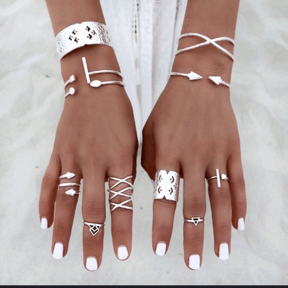 Accessories - Silver bohemian vintage knuckle rings (8 pc set)